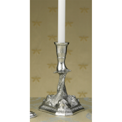 DOLPHIN CANDLESTICK