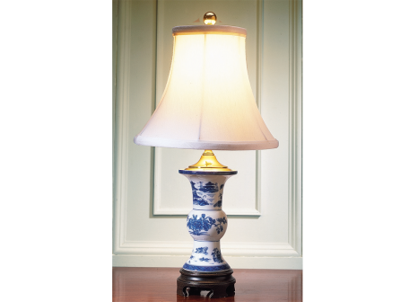 SHANG VASE LAMP
